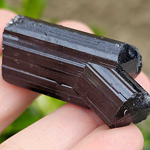 Turmalín černý skoryl krystal 33g z Madagaskaru