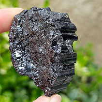 Turmalín černý skoryl krystal (79g) z Madagaskaru