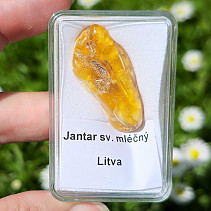 Light milky amber (Lithuania) 2.5g