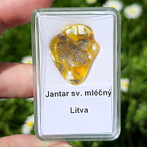 Light milky amber (Lithuania) 1.8g