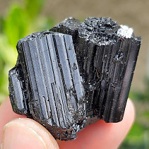Turmalín černý skoryl krystal (33g) z Madagaskaru