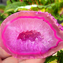 Agate geode with cavity dyed pink 167g from Brazil