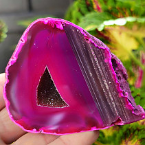 Agate geode with cavity dyed pink 191g from Brazil