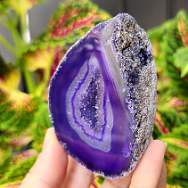 Agate geode with cavity dyed purple 181g