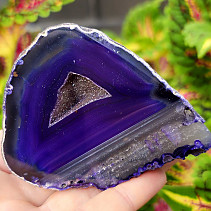 Agate geode with cavity dyed purple 178g