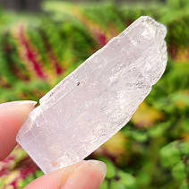 Kunzite crystal raw 8.7g from Pakistan