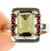 Vltavine and garnets ring rectangle 10 x 7mm Ag 925/1000