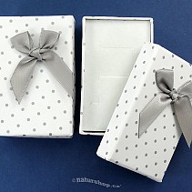 Dárková krabička bílá s mašlí 8 x 5cm - na přívěsek, náušnice