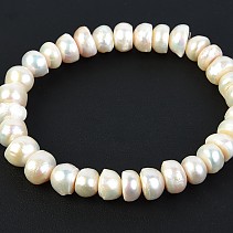 Creamy pearls bracelet