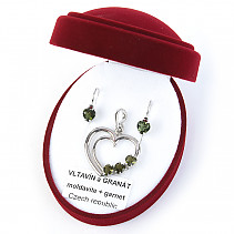 Vltavín a granáty dárková sada šperků srdce Ag 925/1000 + Rh