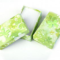 Gift box of paper clover 8 x 5 cm