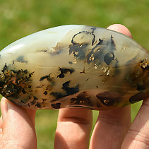 Agate with dendrites 148g