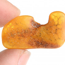 Amber natural piece from Lithuania 1.38g