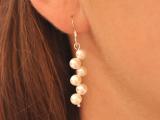 bílé perly náušnice 