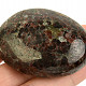 Hladký kámen granát z Madagaskaru 97g